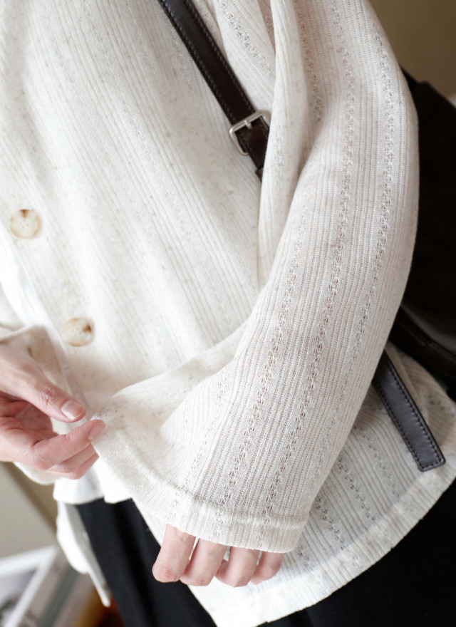 BS韓國薇洛織紋排扣上衣(兩色)