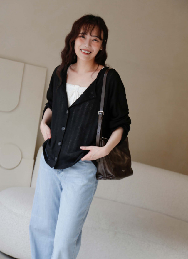 BS韓國薇洛織紋排扣上衣(兩色)