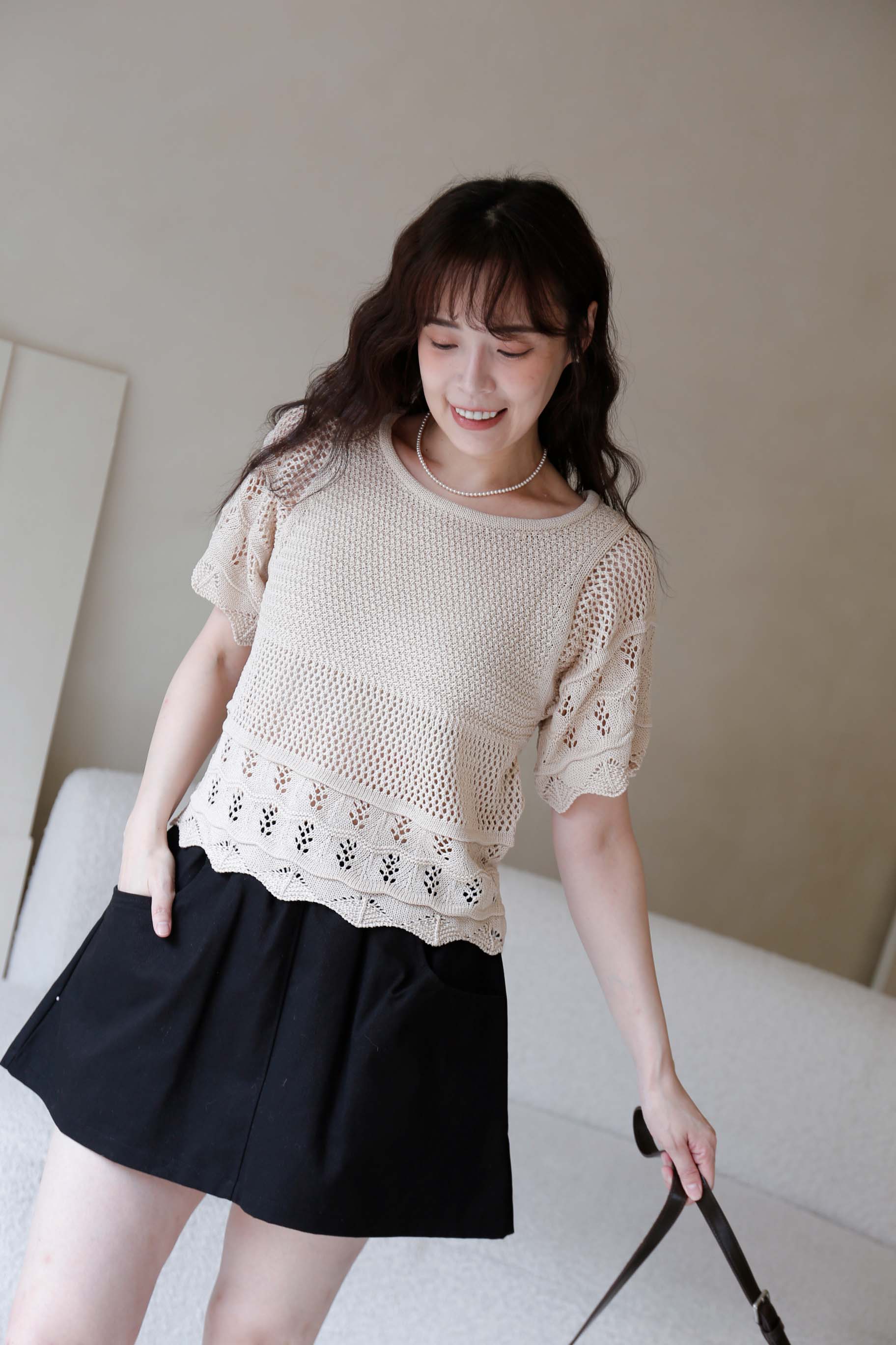 BS韓國艾妮鏤空織紋上衣(三色)