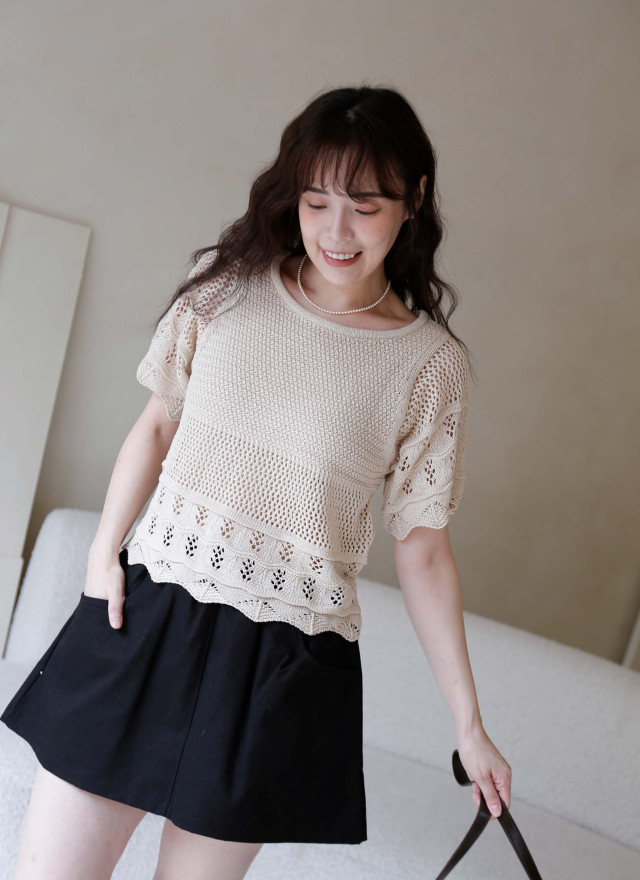 BS韓國艾妮鏤空織紋上衣(三色)
