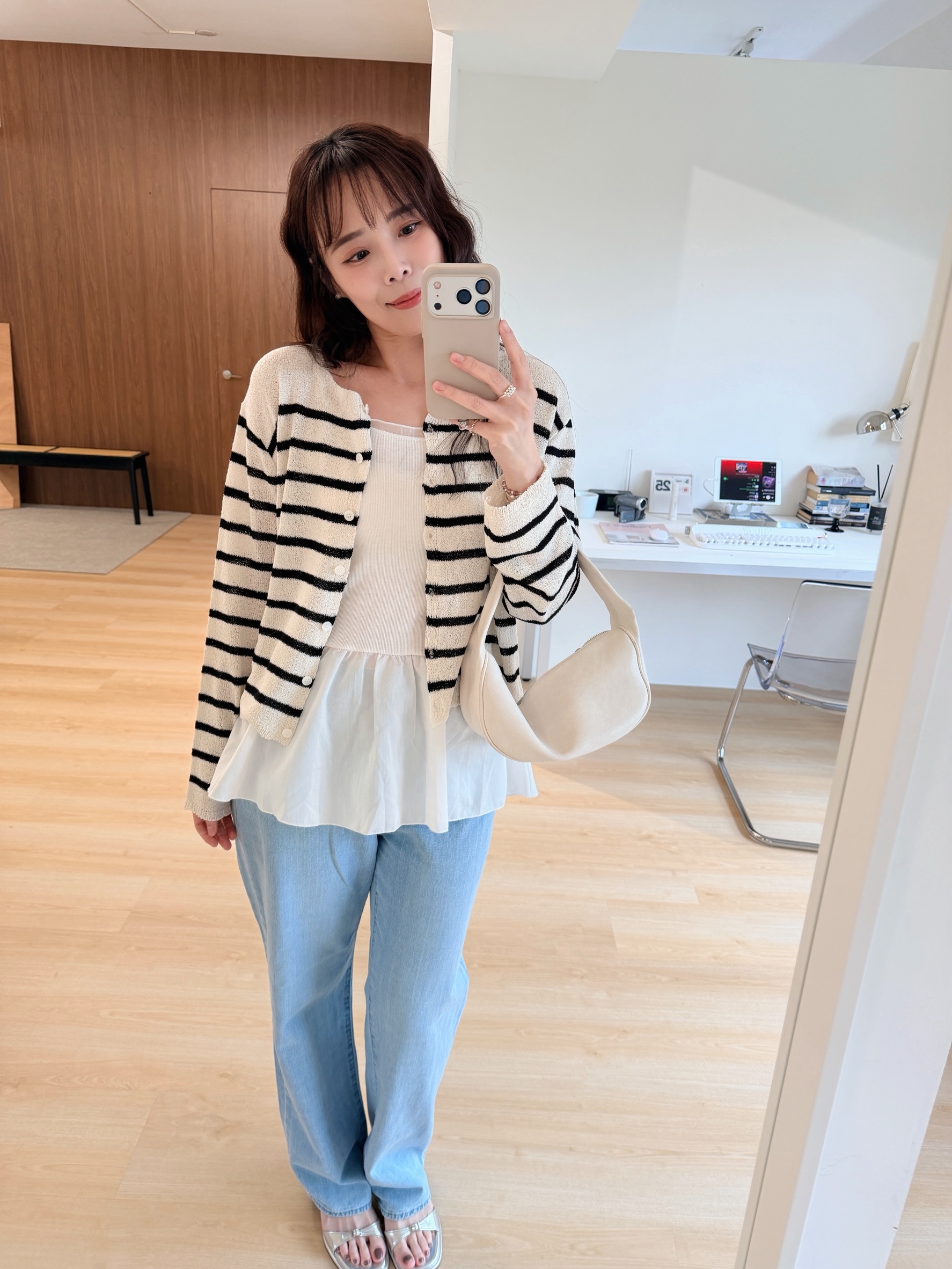 BS韓國蕾絲層擺細肩上衣