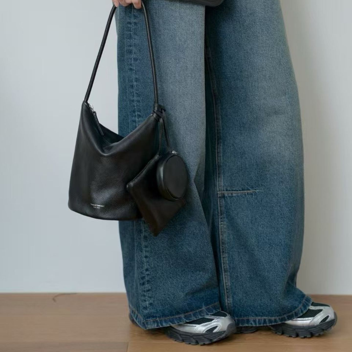 ★ 韓國設計師真皮拉鍊水桶包-限時團購