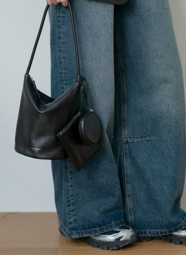 ★ 韓國設計師真皮拉鍊水桶包-限時團購