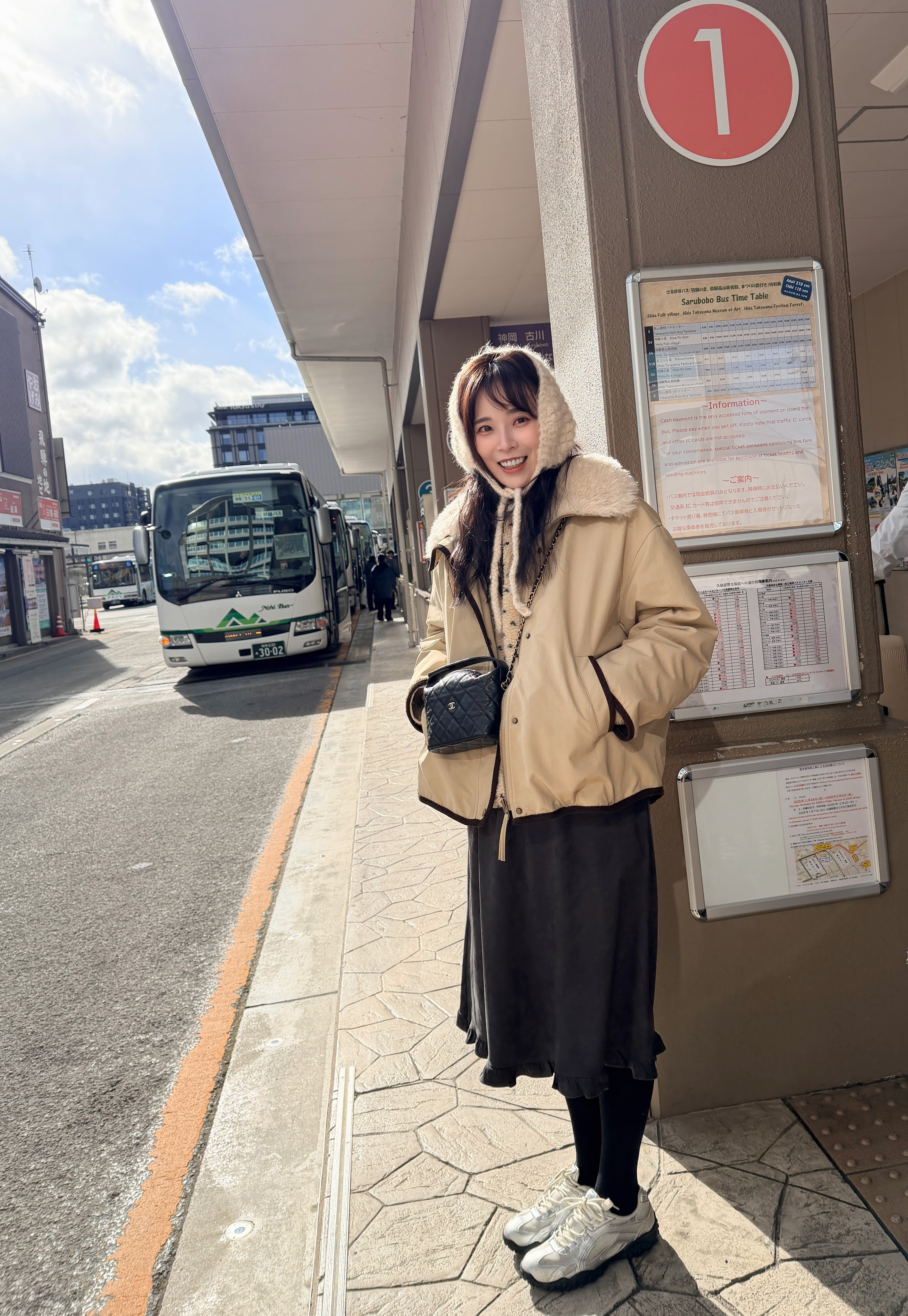 ★ 韓國撞色鴨絨外套-毛領不可拆