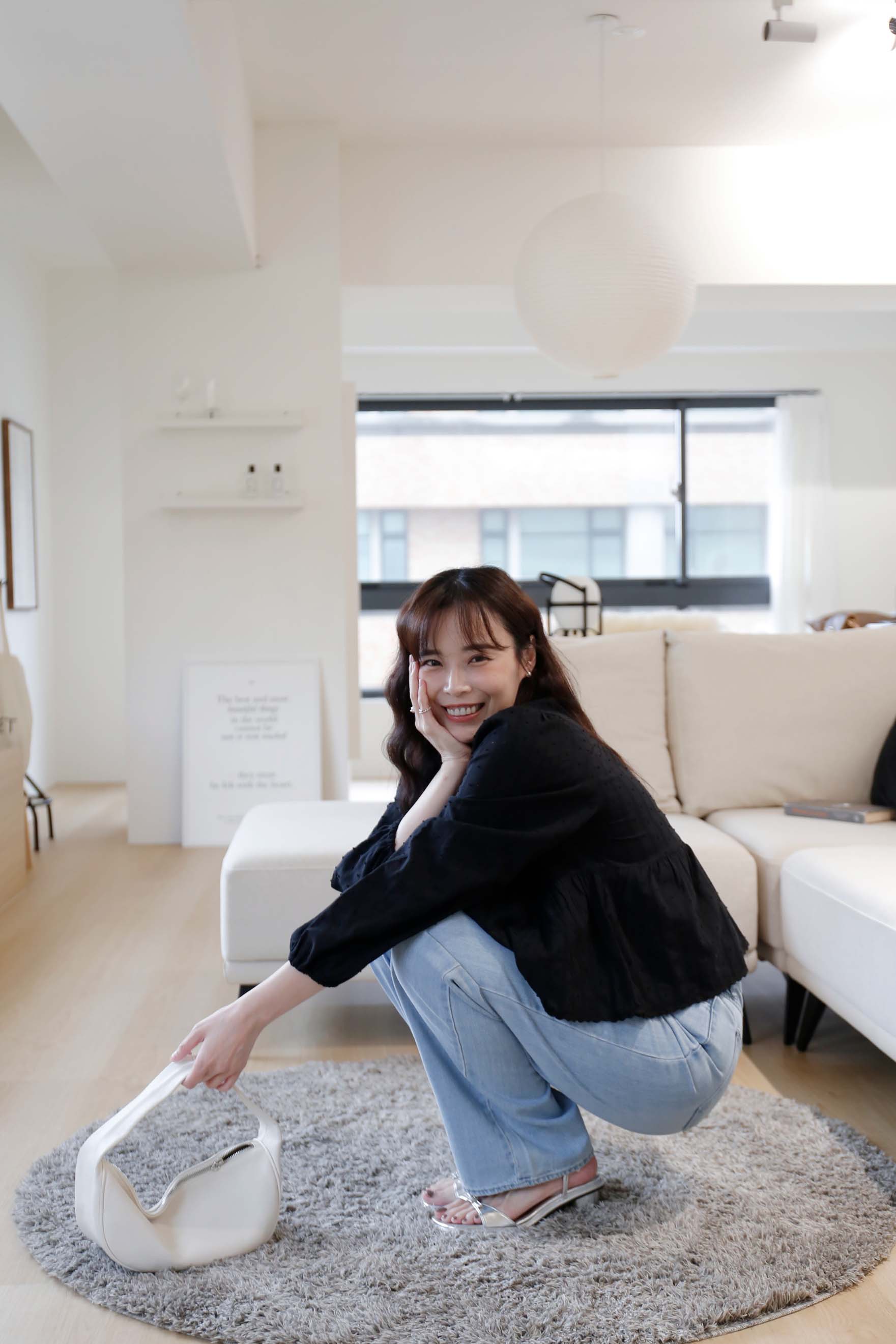 BS韓國立體繡紋上衣(兩色)