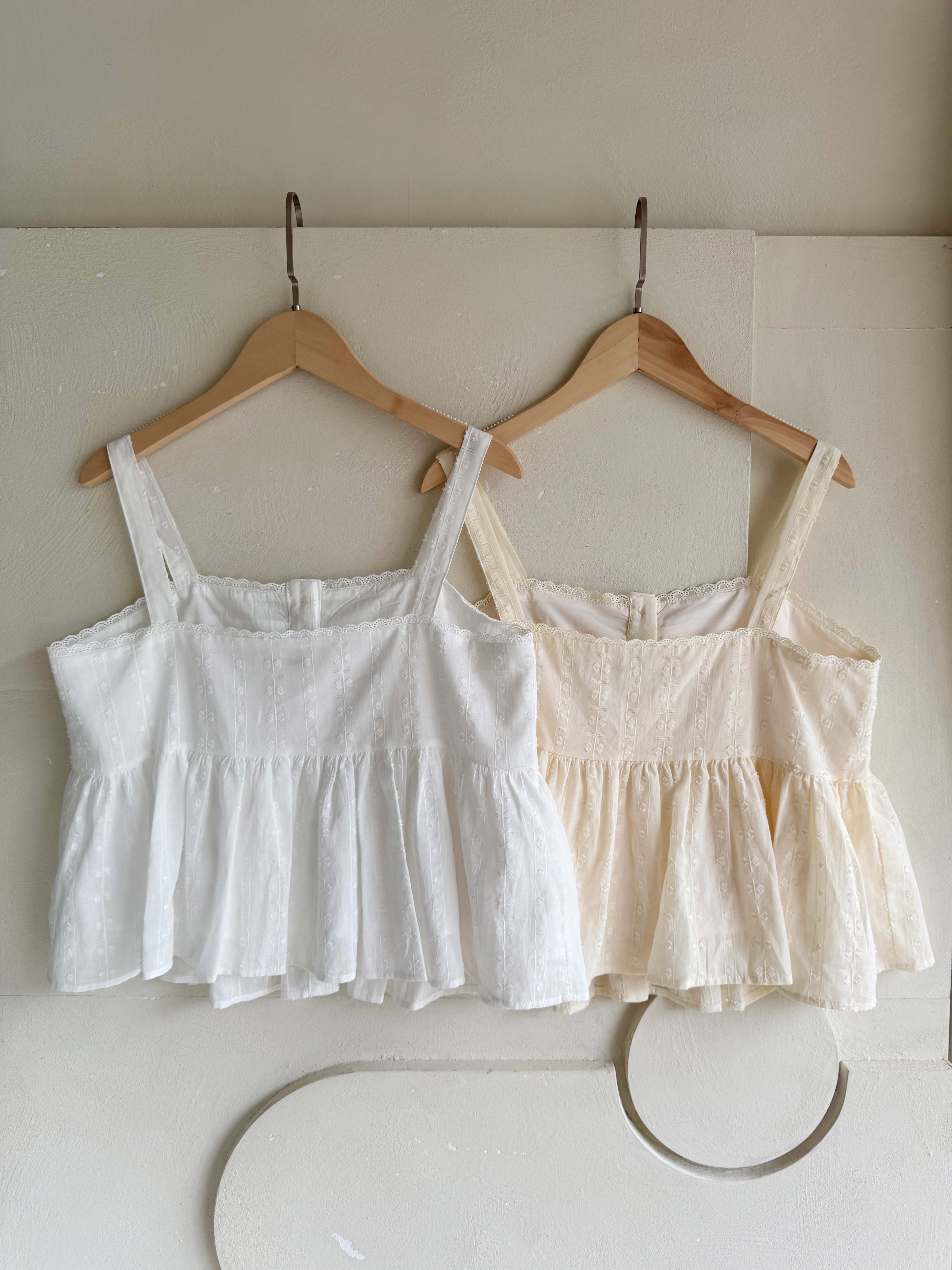 BS韓國蕾絲造型上衣(兩色)