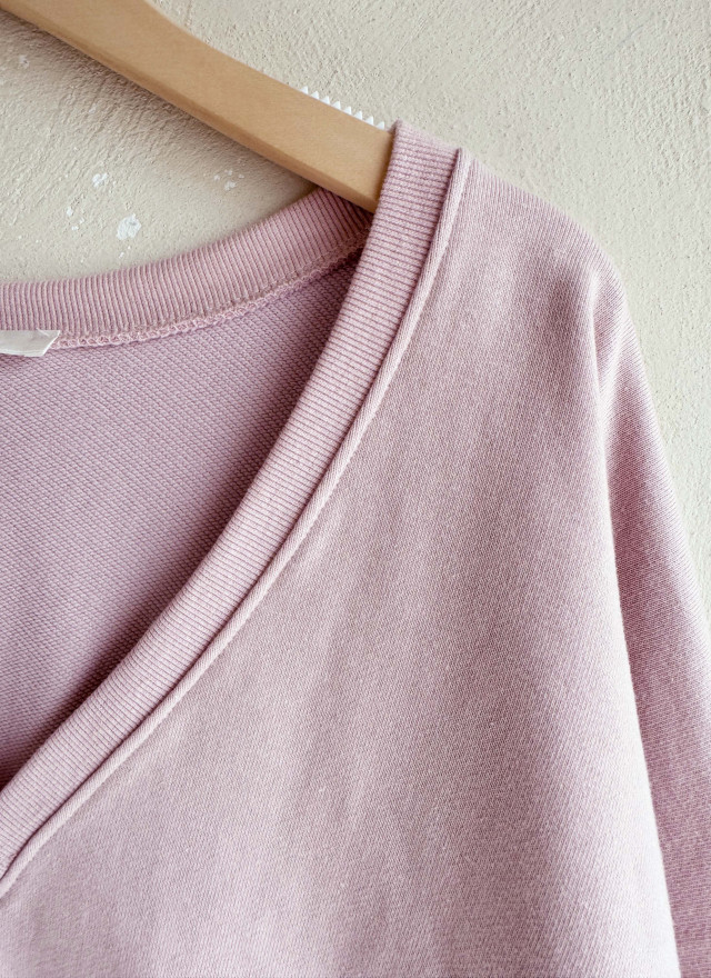 BS落肩V領造型上衣