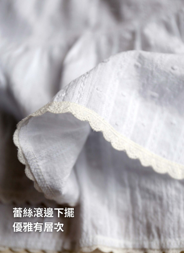 BS韓國立體繡紋上衣(兩色)