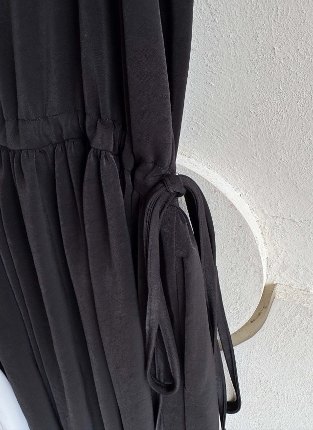 BS韓國高垂墜細肩抽繩洋裝(兩色)