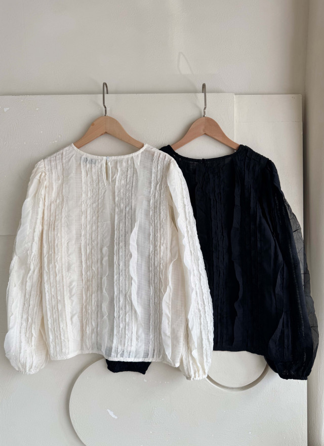 BS韓國曼柔微蓬袖上衣(兩色)