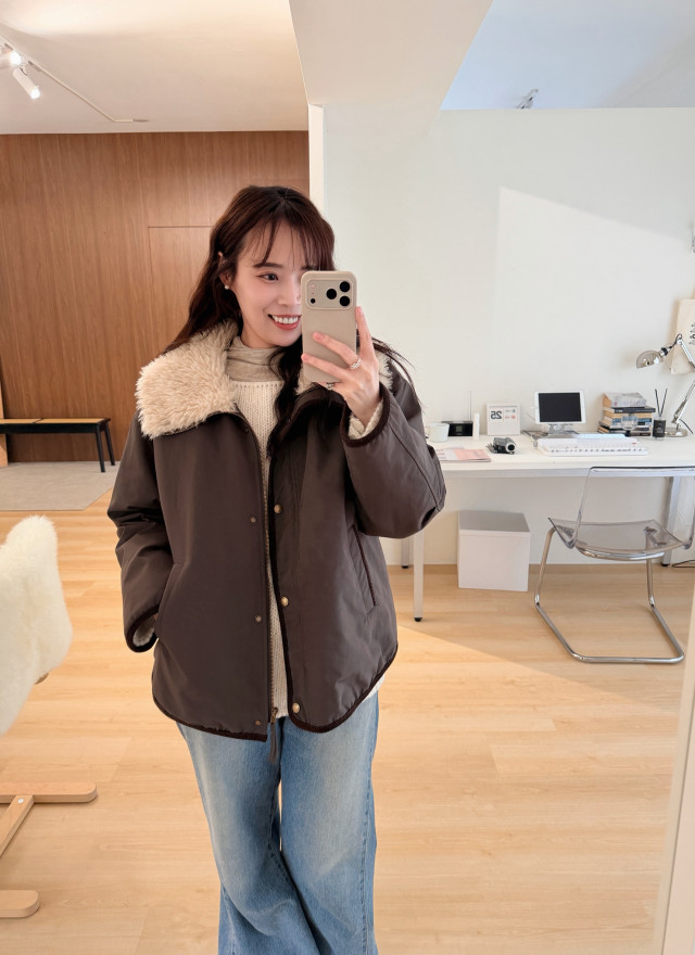 ★ 韓國撞色鴨絨外套-毛領不可拆