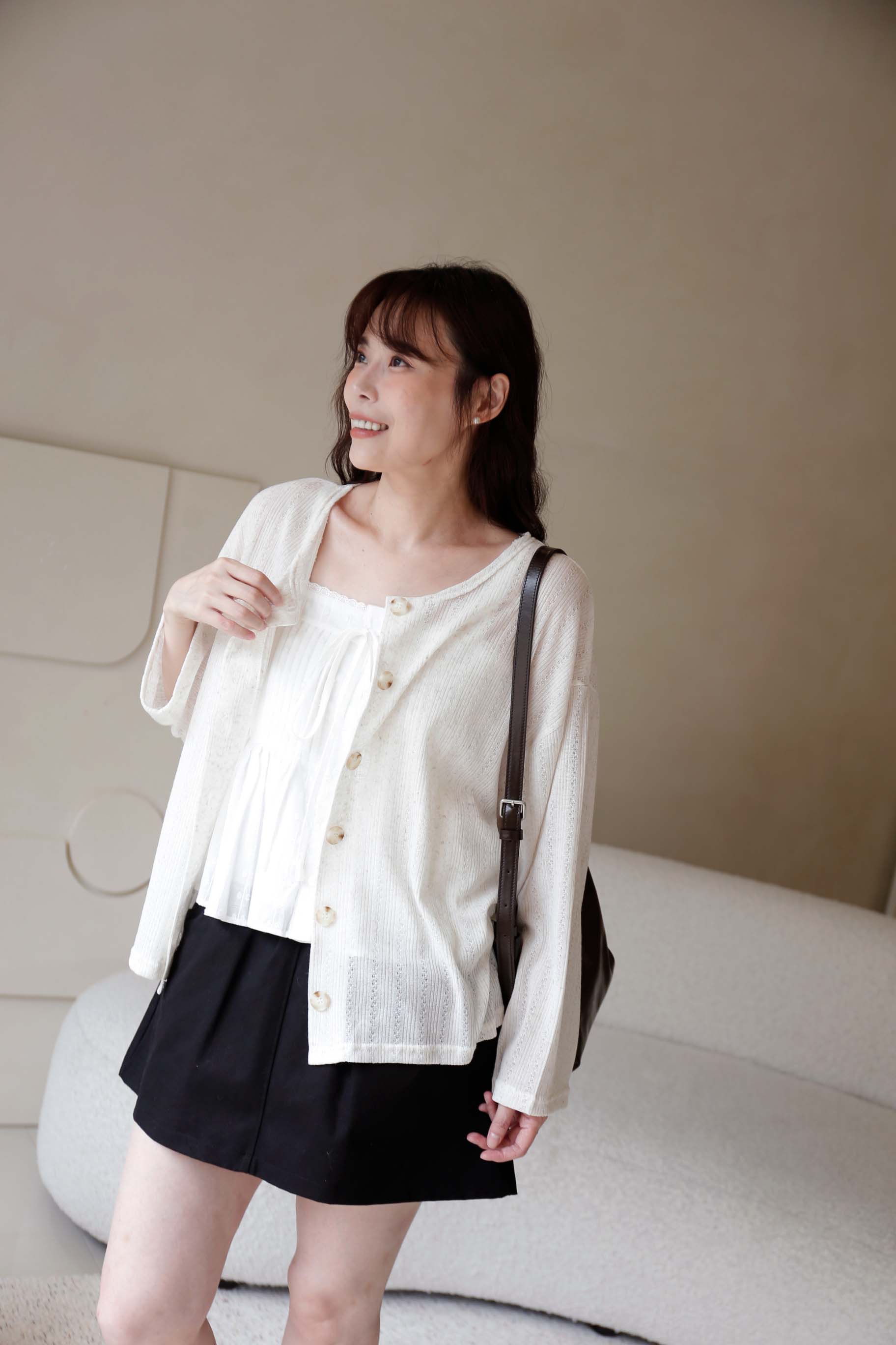 BS韓國薇洛織紋排扣上衣(兩色)