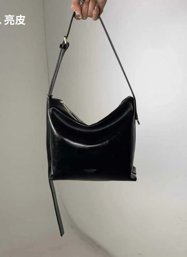 韓國設計師真皮拉鍊包-可斜背-限時團購