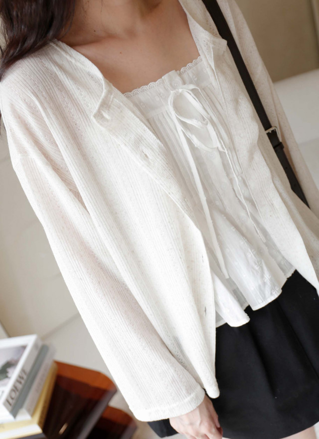 BS韓國薇洛織紋排扣上衣(兩色)