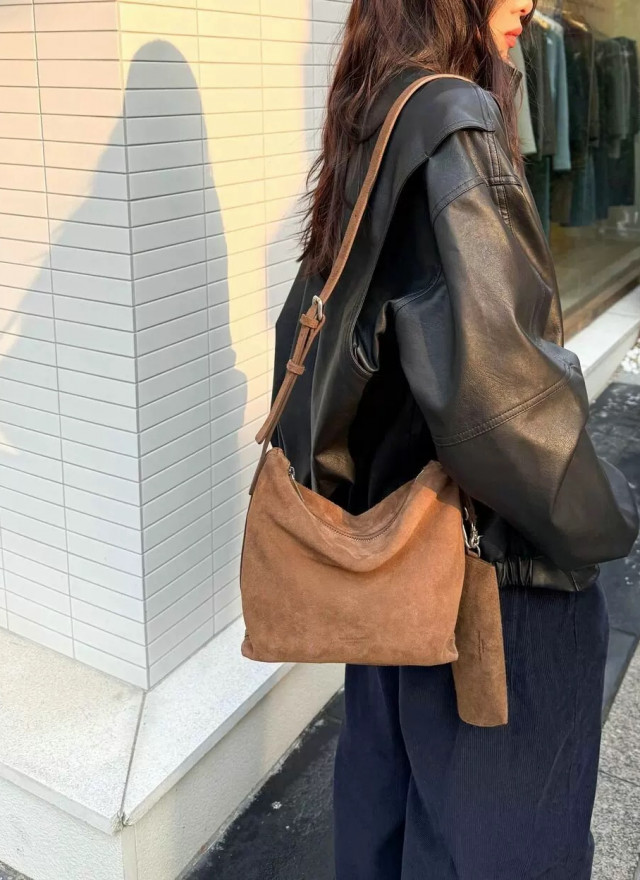 韓國設計師真皮拉鍊包-可斜背-限時團購