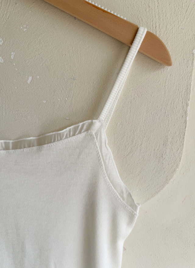 BS韓國蕾絲層擺細肩上衣