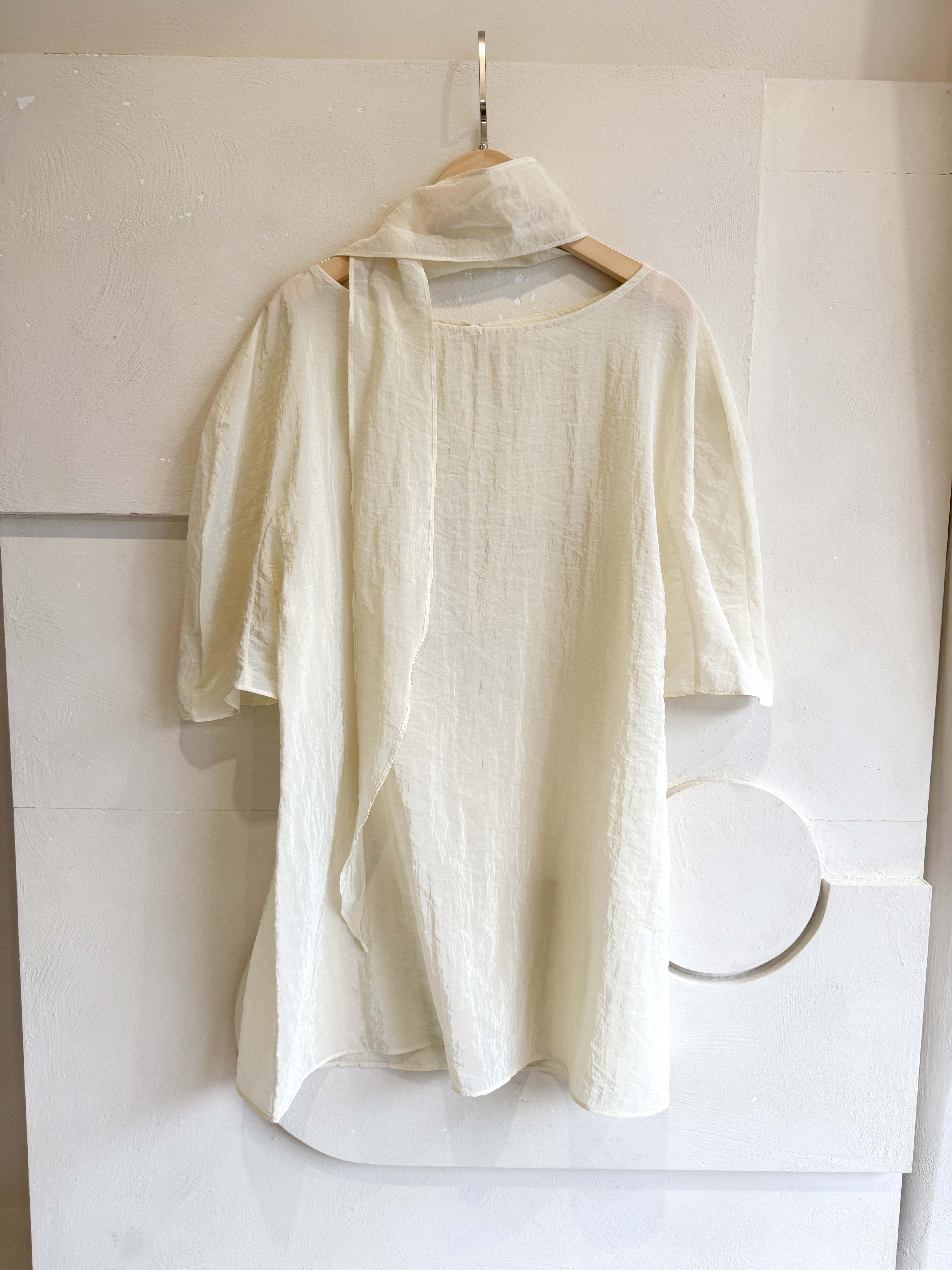 BS韓國舒雅透感綁帶上衣