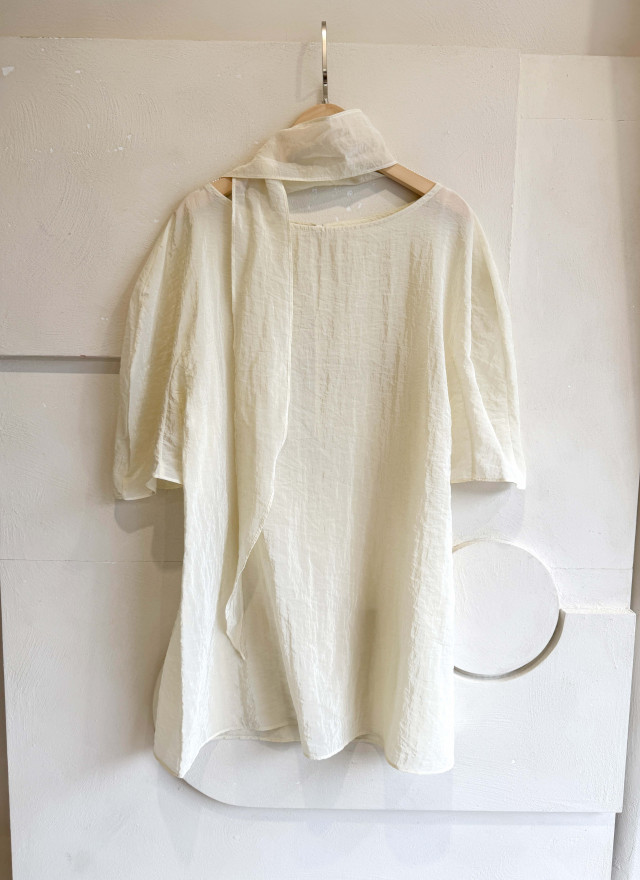 BS韓國舒雅透感綁帶上衣