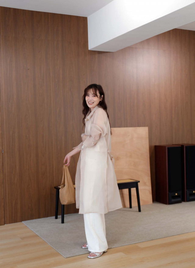 BS韓國貝拉透膚襯衫外套