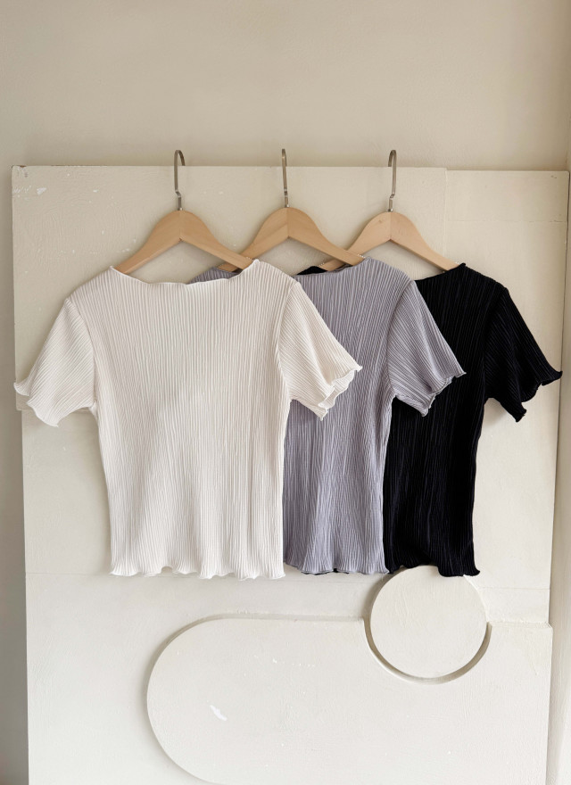 BS韓國恩彩捲邊直紋上衣(三色)