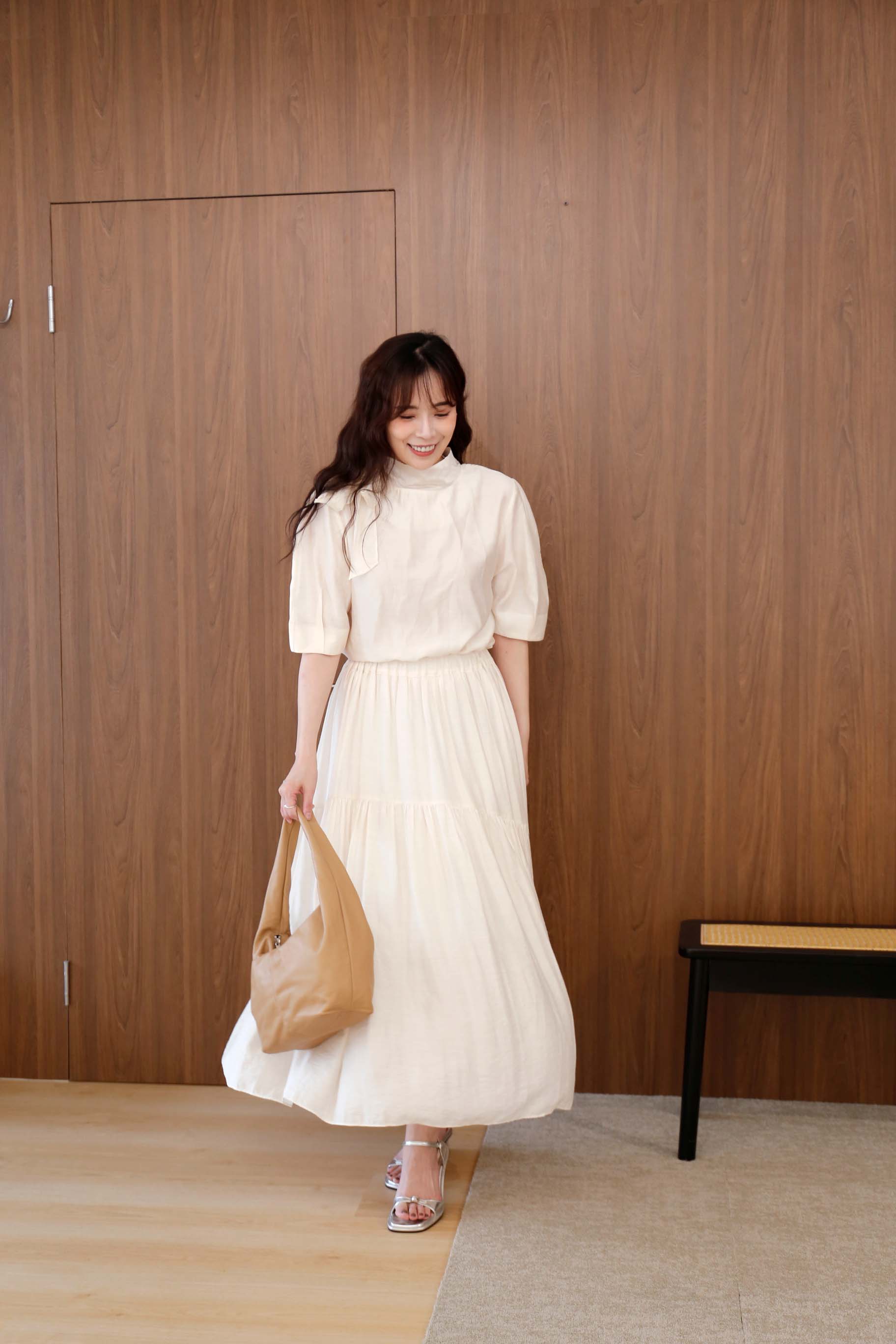 BS韓國奎妮領巾造型上衣(兩色)