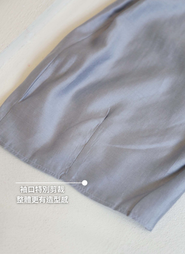 BS韓國奎妮領巾造型上衣(兩色)