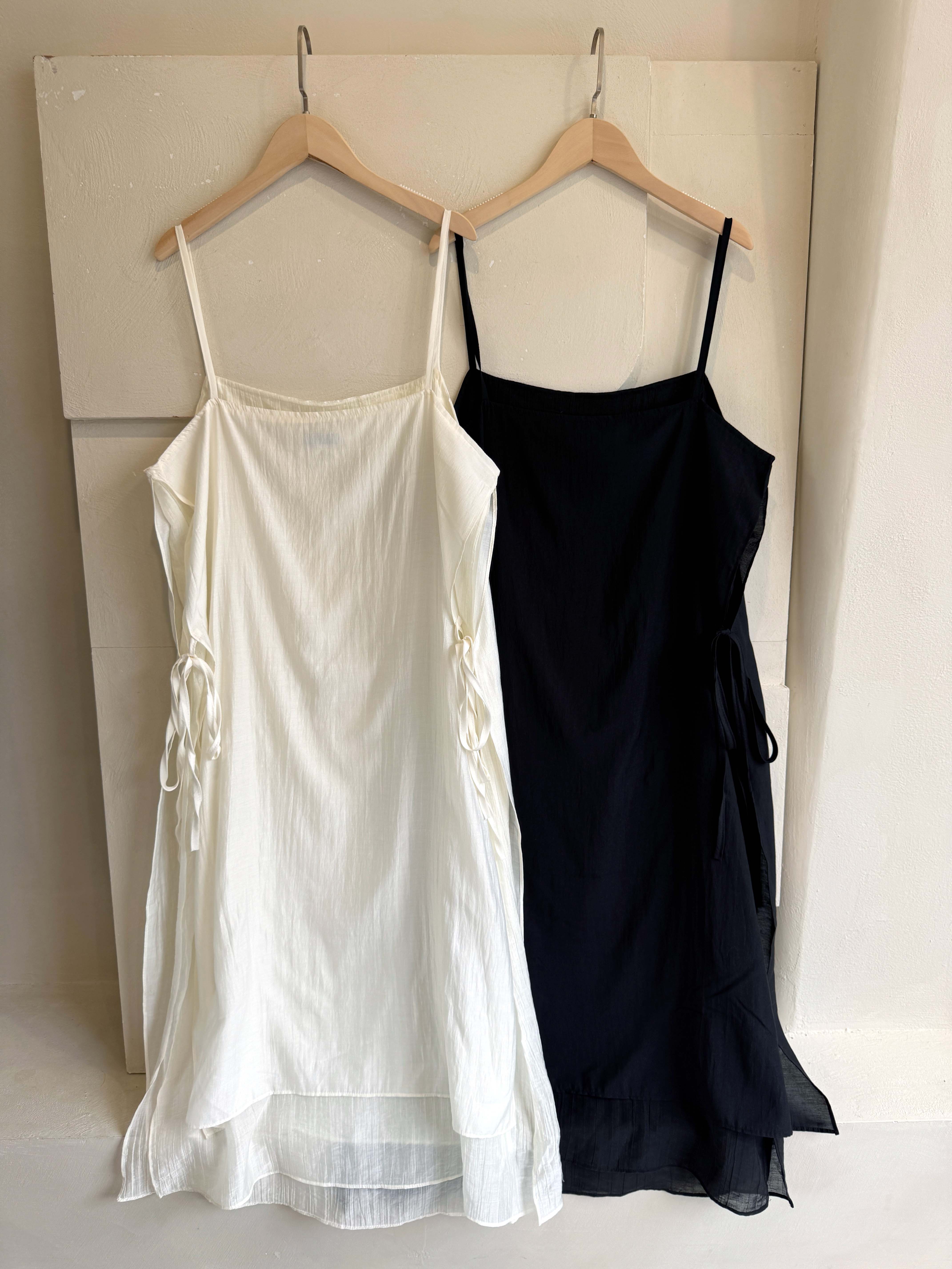 BS韓國薇恩側綁帶洋裝(兩色)