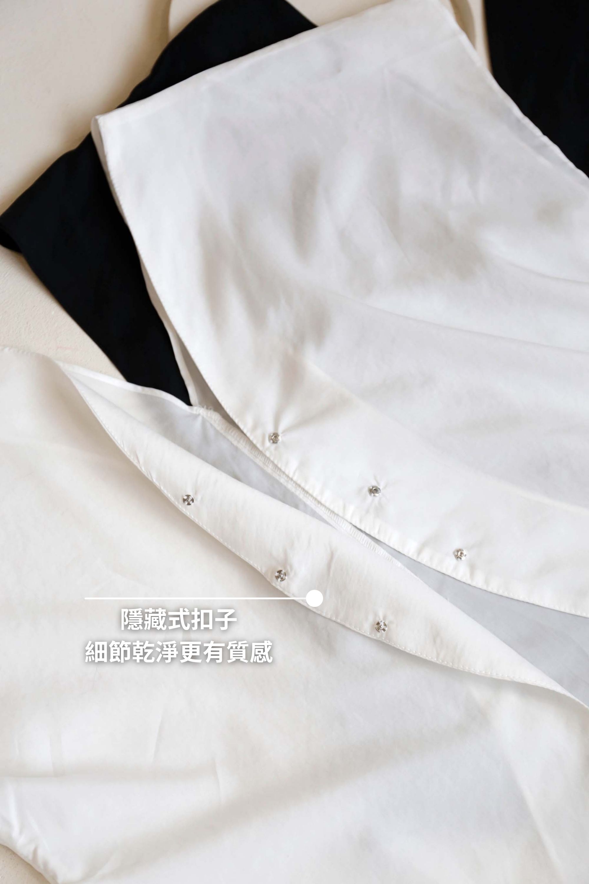 BS韓國采妍深V綁帶上衣(兩色)