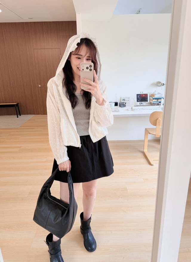 BS韓國朵拉連帽刺繡外套