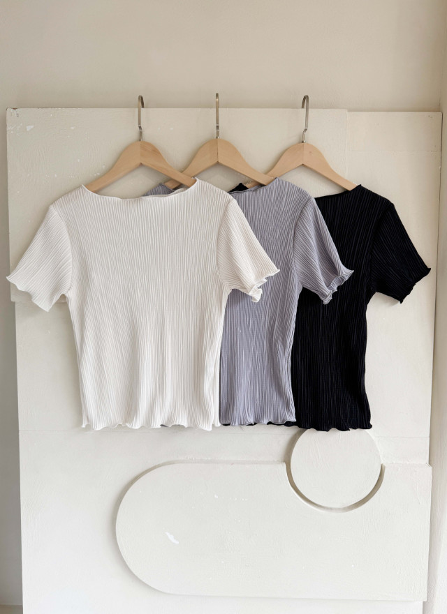 BS韓國恩彩捲邊直紋上衣(三色)