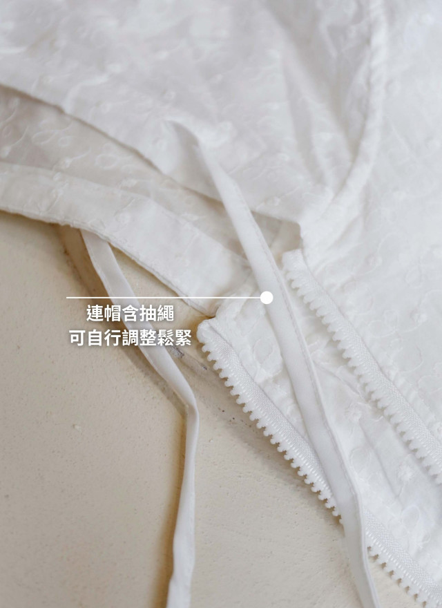 BS韓國朵拉連帽刺繡外套