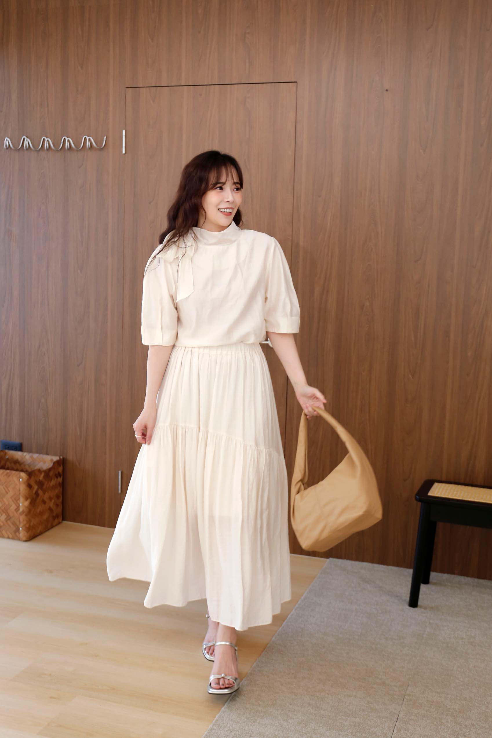 BS韓國奎妮領巾造型上衣(兩色)