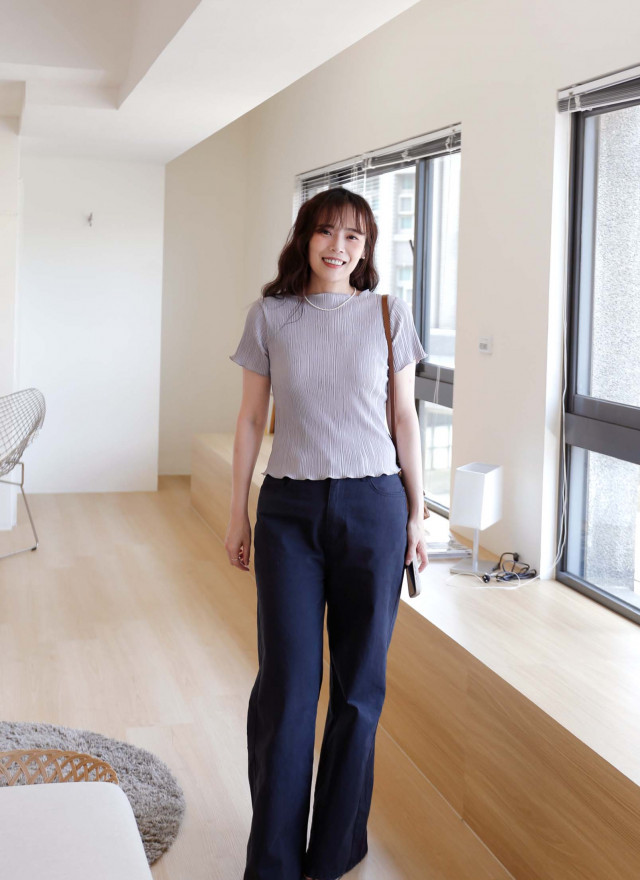 BS韓國恩彩捲邊直紋上衣(三色)