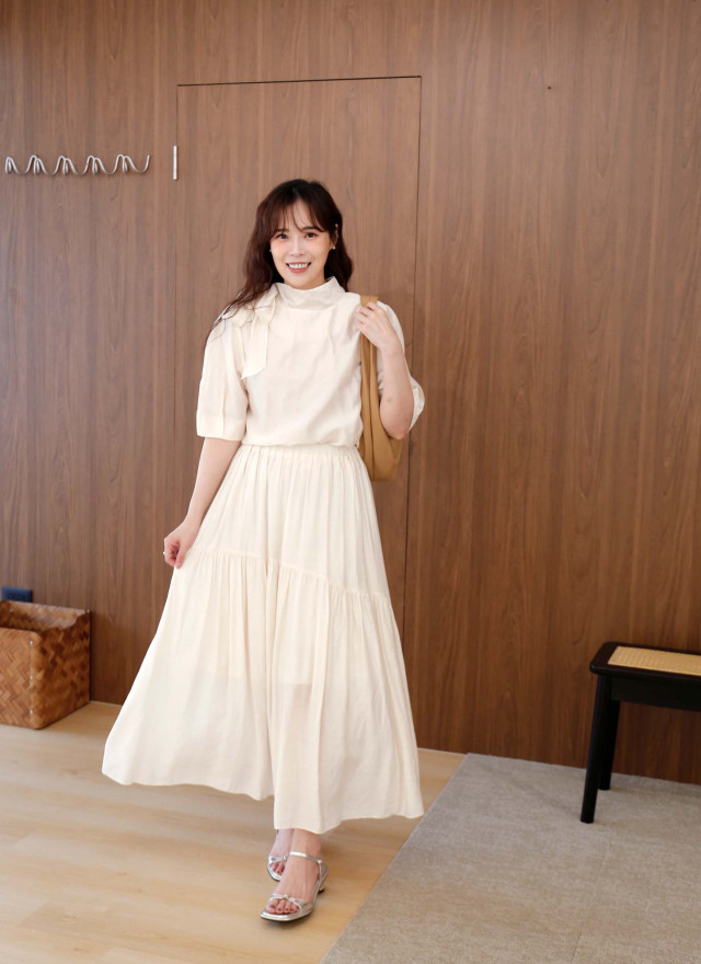 BS韓國奎妮領巾造型上衣(兩色)