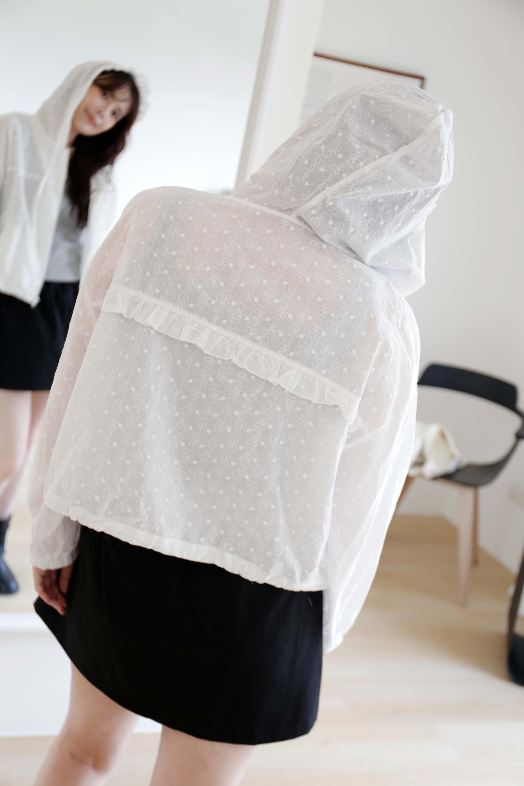 BS韓國朵拉連帽刺繡外套