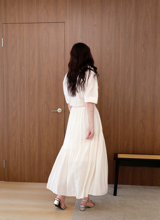 BS韓國奎妮領巾造型上衣(兩色)