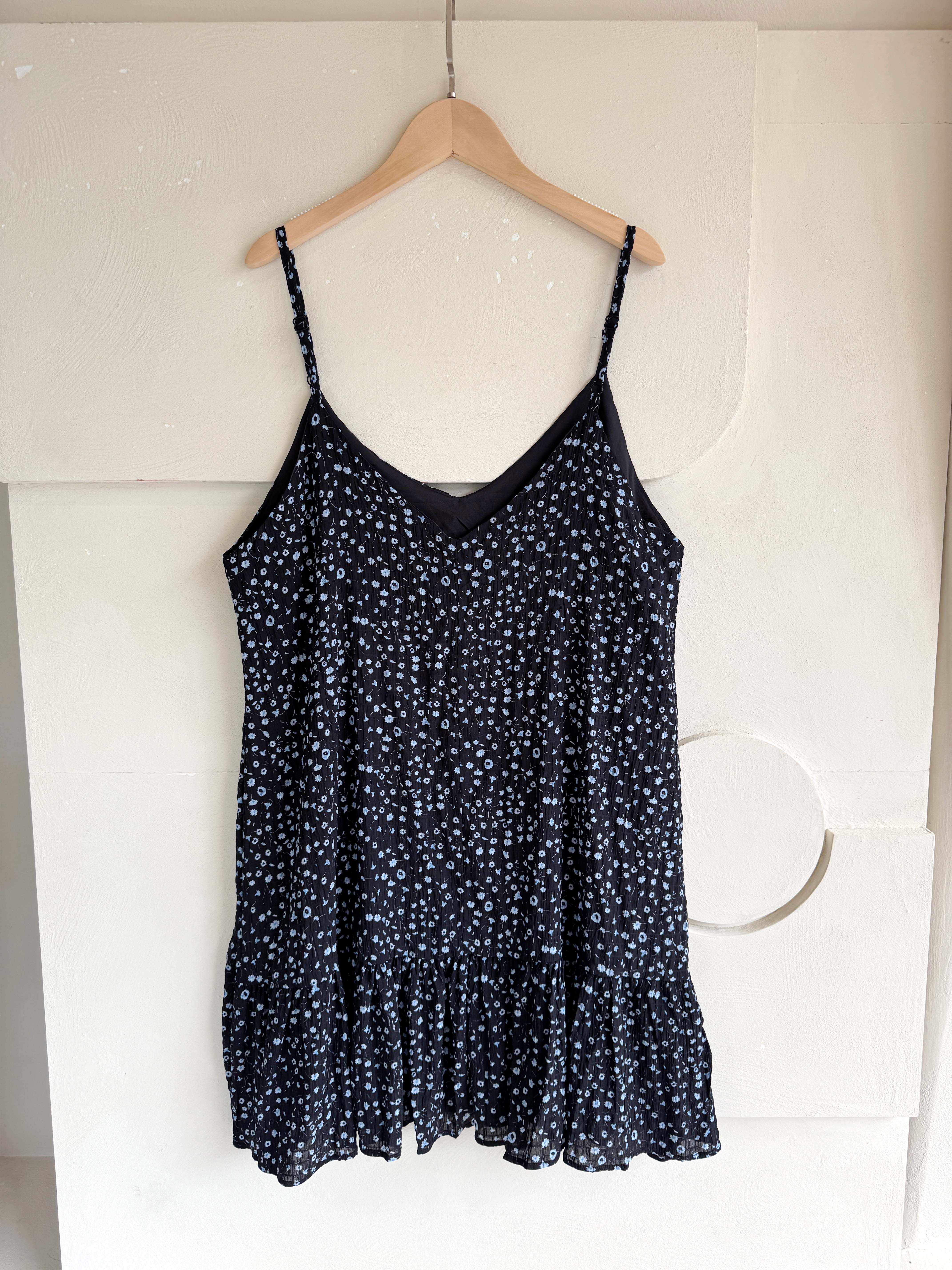 BS韓國娜英碎花小洋裝