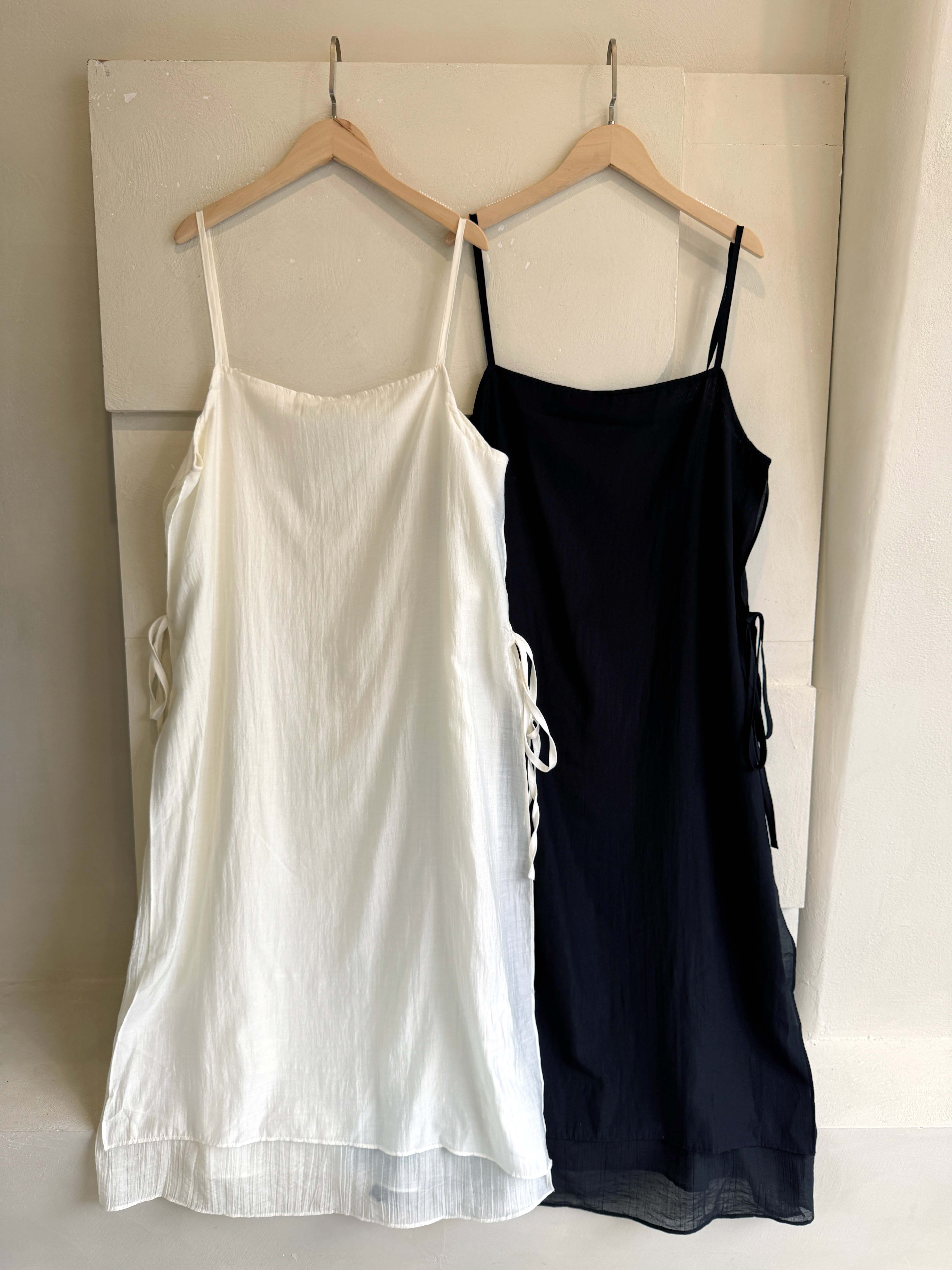 BS韓國薇恩側綁帶洋裝(兩色)