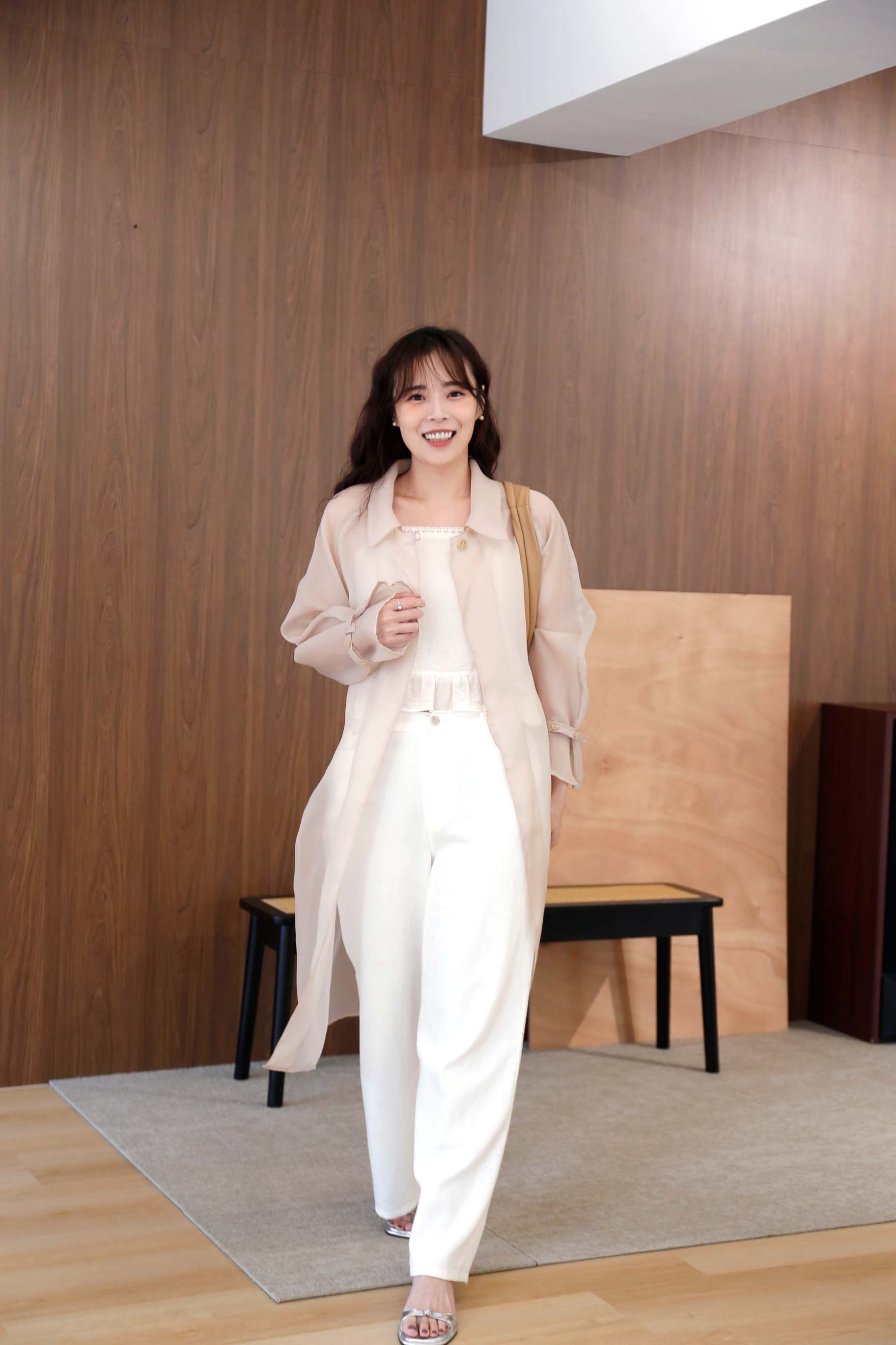 BS韓國貝拉透膚襯衫外套