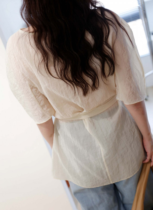 BS韓國舒雅透感綁帶上衣