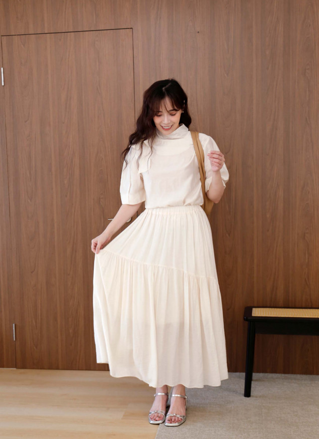 BS韓國奎妮領巾造型上衣(兩色)