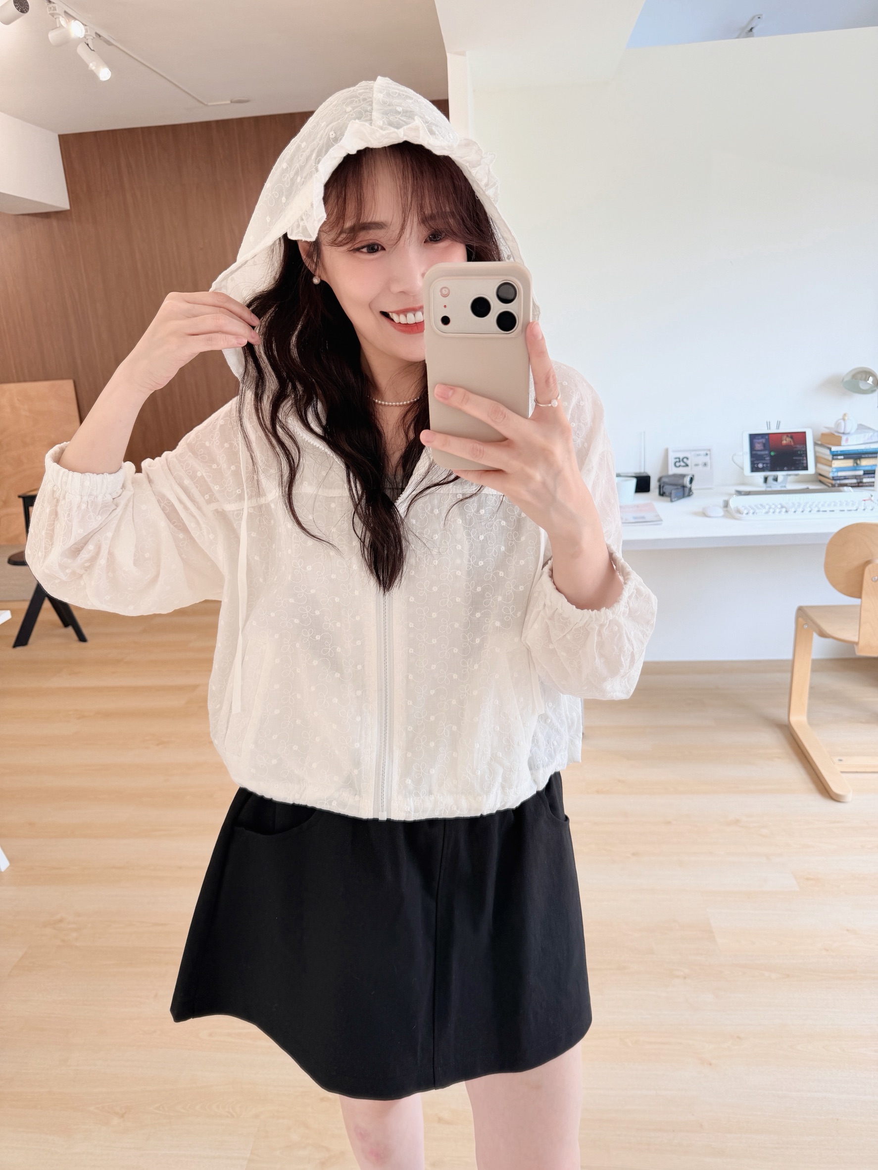 BS韓國朵拉連帽刺繡外套