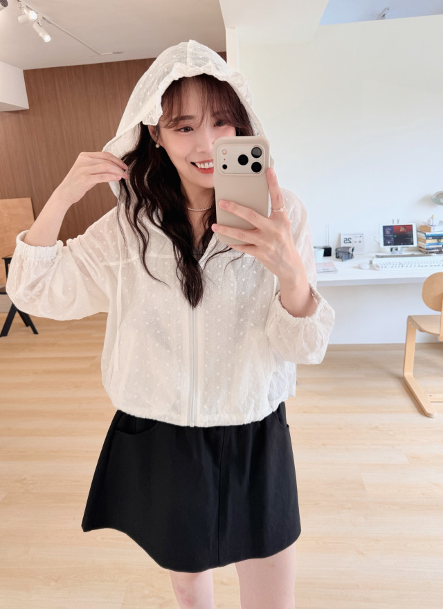 BS韓國朵拉連帽刺繡外套