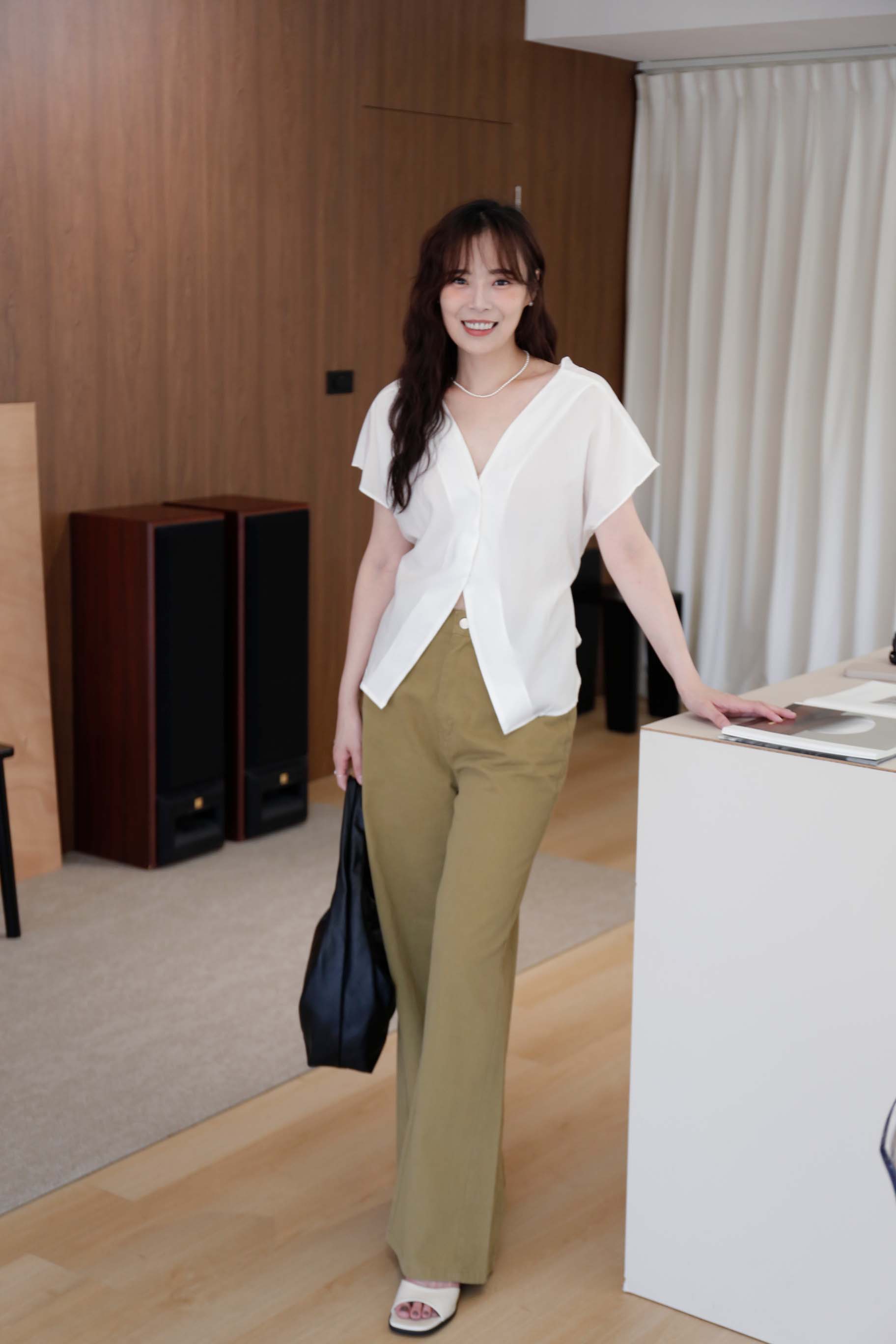 BS韓國采妍深V綁帶上衣(兩色)