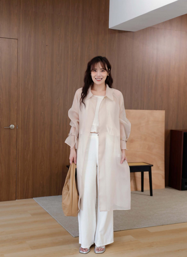 BS韓國貝拉透膚襯衫外套