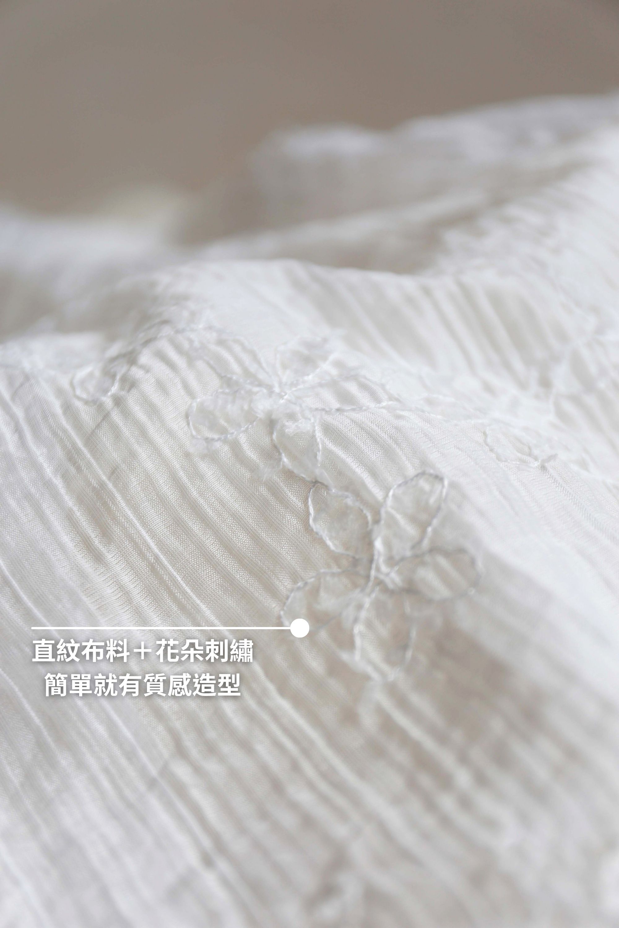 BS韓國里夏雕花連帽襯衫(兩色)