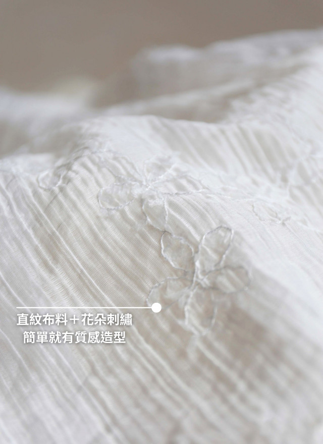 BS韓國里夏雕花連帽襯衫(兩色)