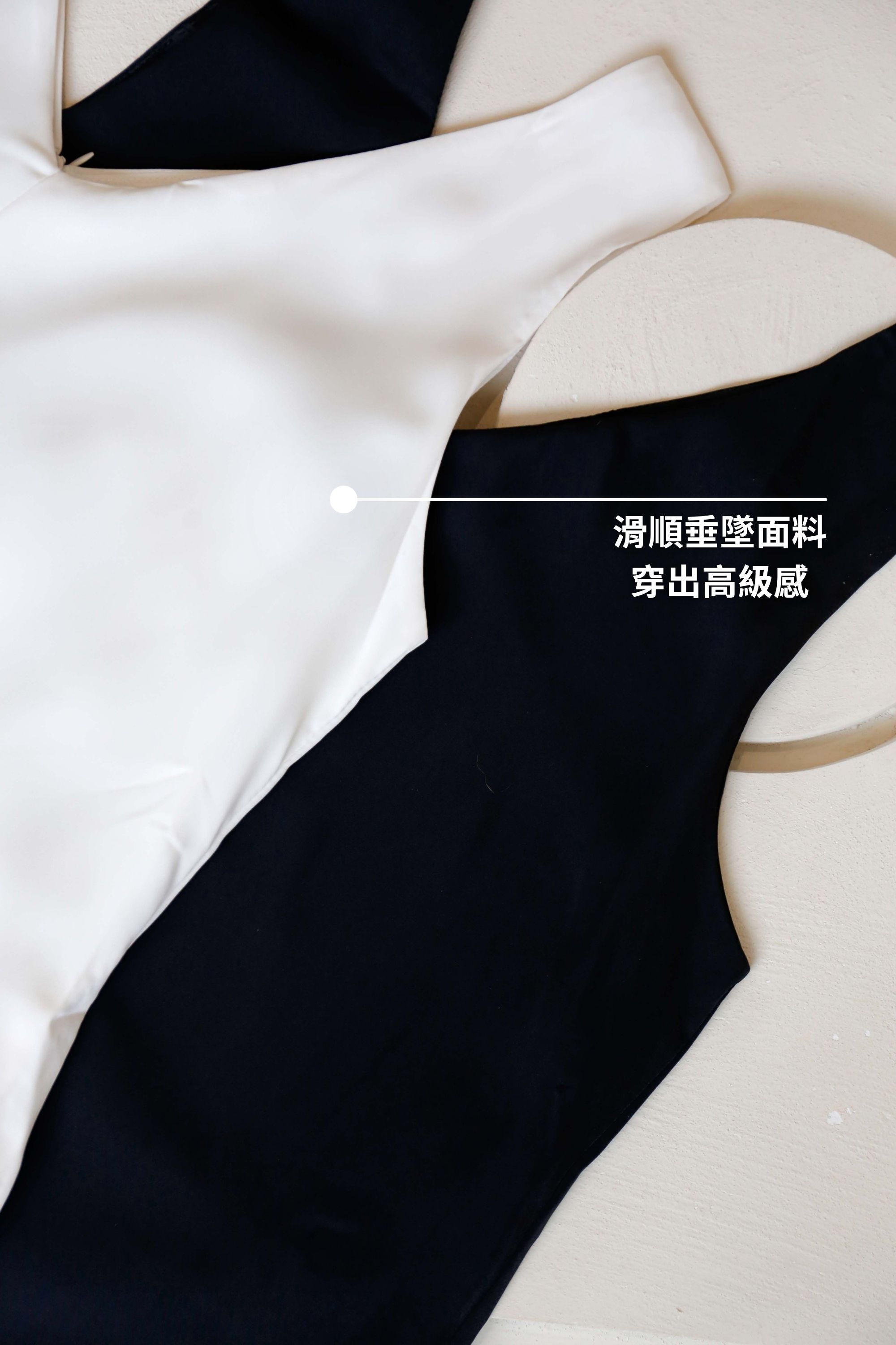 BS韓國侑莉V領洋裝(兩色)